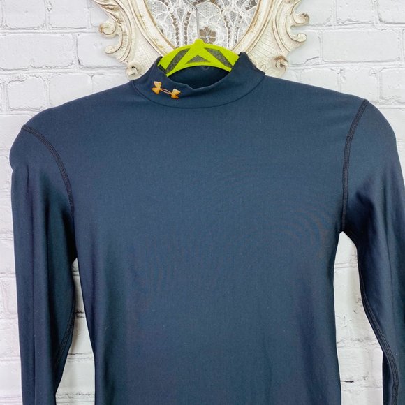 UNDER ARMOUR: Compression Base Layer - Picture 2 of 7